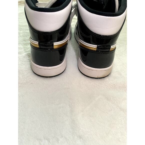 MENS JORDAN 1 MID PATENT SE 'BLACK GOLD' Sz 11 - Picture 6 of 7